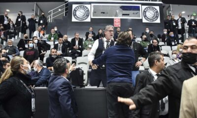 Beşiktaş kongresinde kavga..