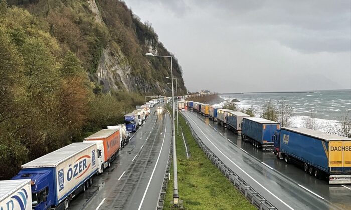 Türkiye’deki sınır kapılarında ihracat yoğunluğu yaşanıyor!.