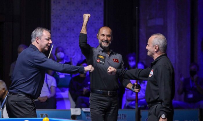 Semih Saygıner 3 bantta 7. kez Dünya Şampiyonu..