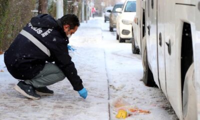 Sokak ortasında boşanma aşamasındaki eşini bıçakladı!.