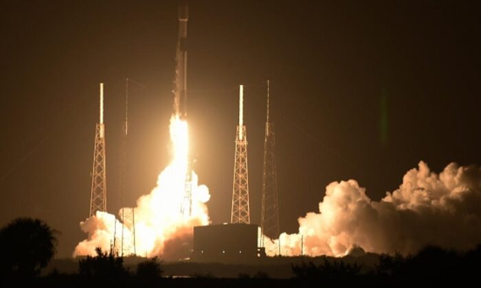 Türksat 5B uydusu, Space X Falcon 9 roketiyle fırlatıldı!.