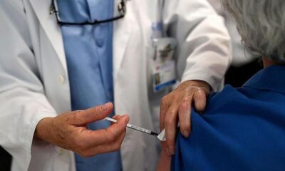 Yunanistan’da aşısızlara getirilen cezanın ardından aşı randevularında 7 kat artış görüldü!.