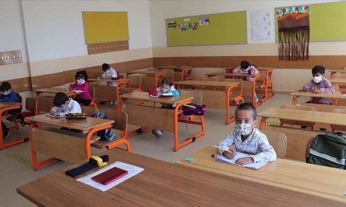 Mahmut Özer’den uzaktan eğitim açıklaması..