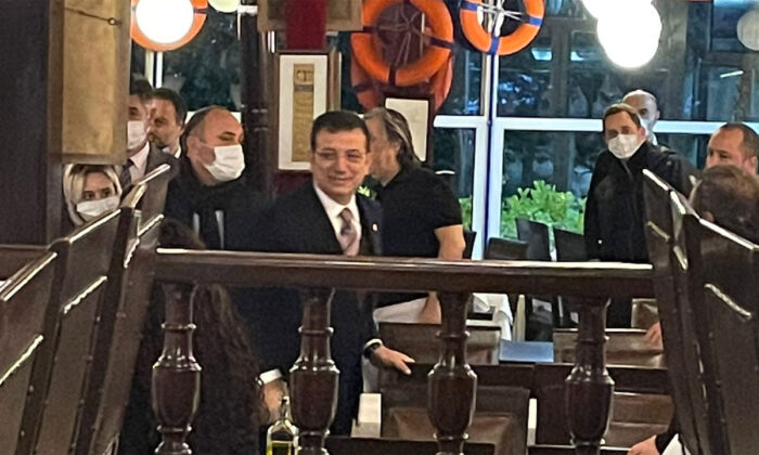 Ahh Canımmm Yaaa!. Elçi Bey balığı çok seviyormuş!.