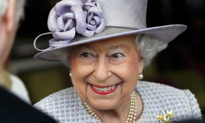 İngiltere’de Bunak Kraliçenin devri kapanıyor!. Monarşinin kaldırılması için kampanyalar başladı!.