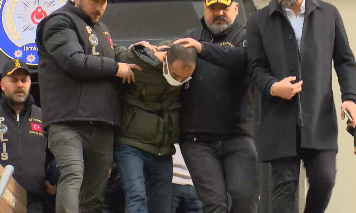 İti köpeği cezaevlerinde beslemeye devam!. 20 sabıkası bulunan Ömür hemşirenin katil zanlısı tutuklandı!.