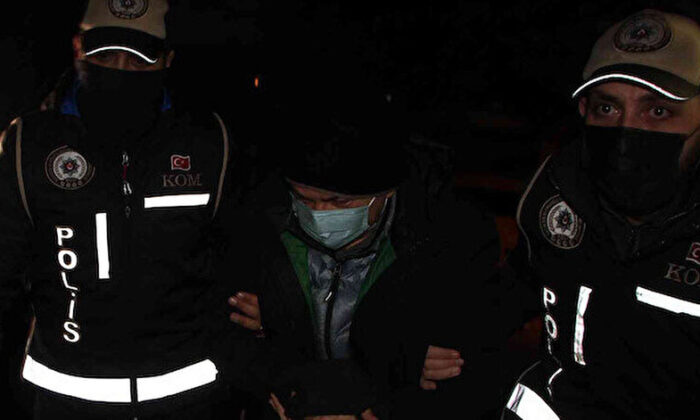 200 bin dolar rüşvet alırken enselenen CHP’li Bilecik Belediye Başkan danışmanı tutuklandı!.