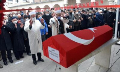 Akçakale şehidimizin cenaze namazını ağabeyi kıldırdı!.