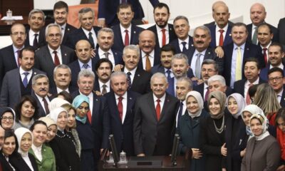 AK Partili vekiller nihayet sahaya inmeye zahmet etti!.