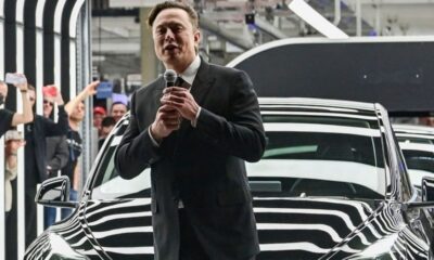 Elon Musk 8,5 milyar dolarlık Tesla hisselerini sattı!.