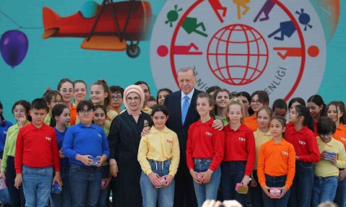 Cumhurbaşkanı Erdoğan çocuklarla bir araya geldi! “Millet Bahçesi’nin açılışında bugünü hayal etmiştim!.”