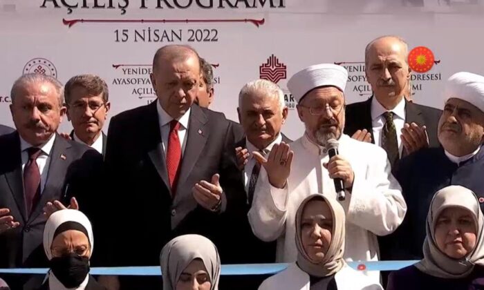 Cumhurbaşkanı Erdoğan, Ayasofya Fatih Medresesi’nin açılışını yaptı!.