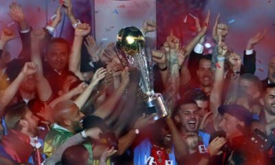 Trabzonspor şampiyonluk kupasını aldı!.