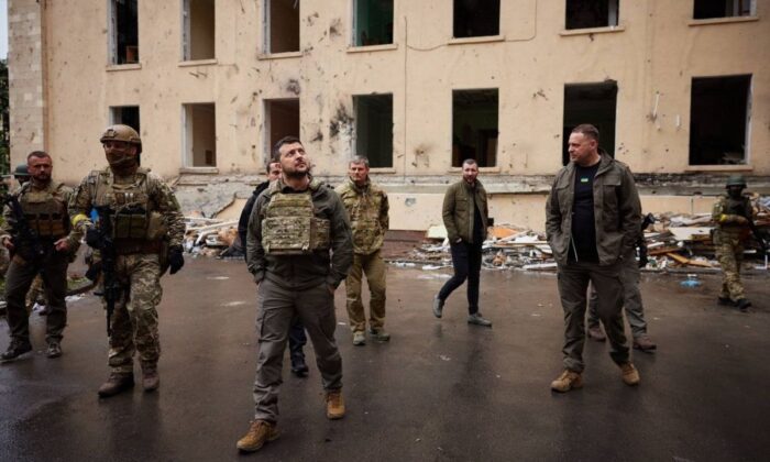 Zelensky ilk kez Kiev dışına çıktı!.