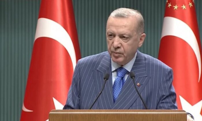 Cumhurbaşkanı Erdoğan’dan asgari ücrete zam sinyali..