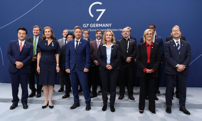 G7, OPEC’ten piyasaya daha fazla petrol sürmesini istiyor!.