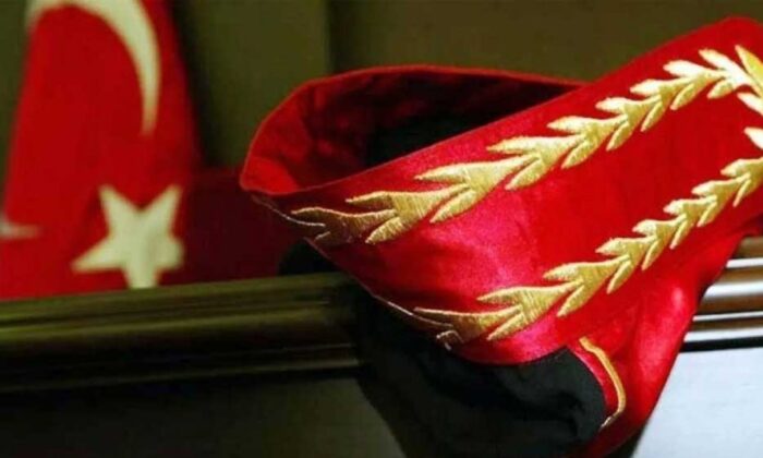 İstanbul’da bir hakim dolandırıcılara 100 bin lirasını kaptırdı!.