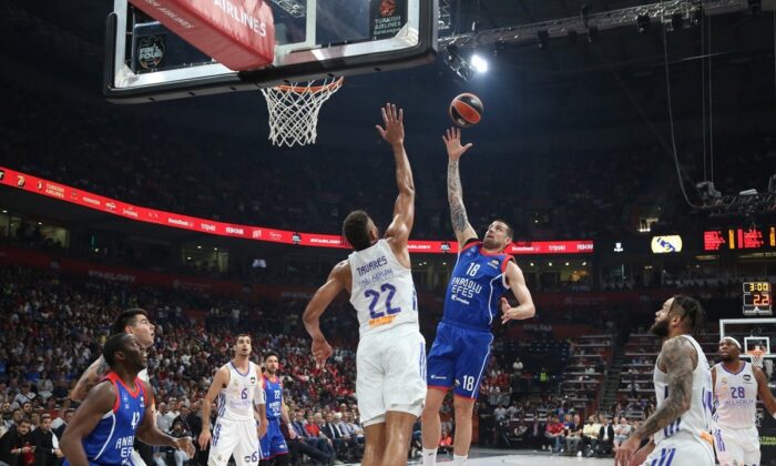 Anadolu Efes Euroleague’de şampiyon oldu!.