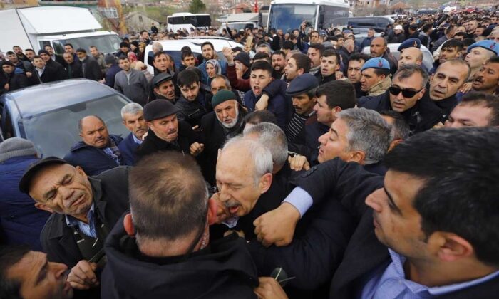 Kılıçdaroğlu’na linç girişimi davasında karar çıktı!.