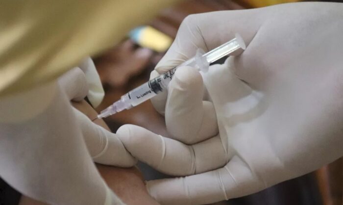 Kanserli hücreleri öldüren virüs ilk kez bir insanda denendi!.