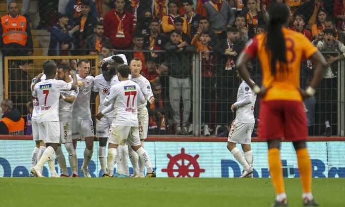Sivasspor, Galatasaray’ı 3-2 mağlup etti!.