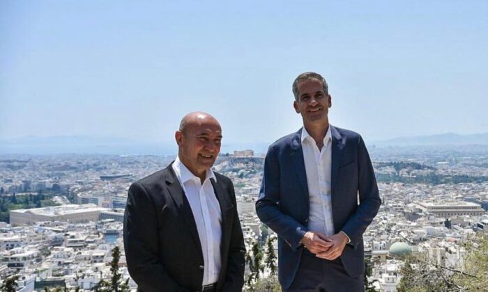 Tunç Soyer Yunanistan’a gidip, Başkan Erdoğan’ın “Benim için Miçotakis diye biri yok” sözlerine atıfta bulundu!. “Dost olmak konusunda anlaştık!.”