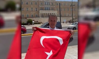 Mustafa Sarıgül Yunan Parlamentosu önünde Türk Bayrağı açtı!.