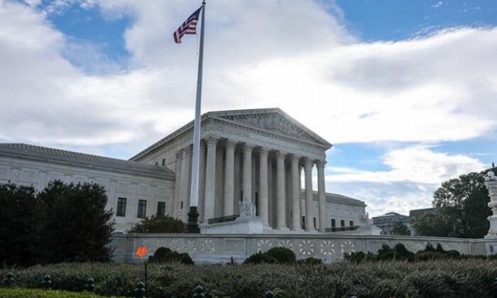 ABD Yüksek Mahkemesi, kürtaj hakkı kararını bozdu!.