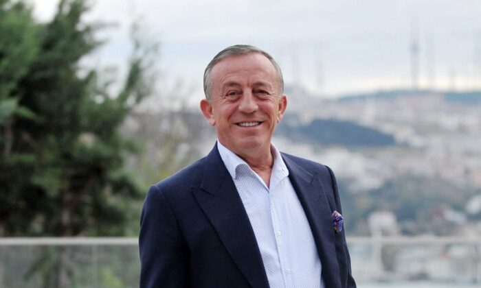 Ali Ağaoğlu kalp krizi geçirdi!.