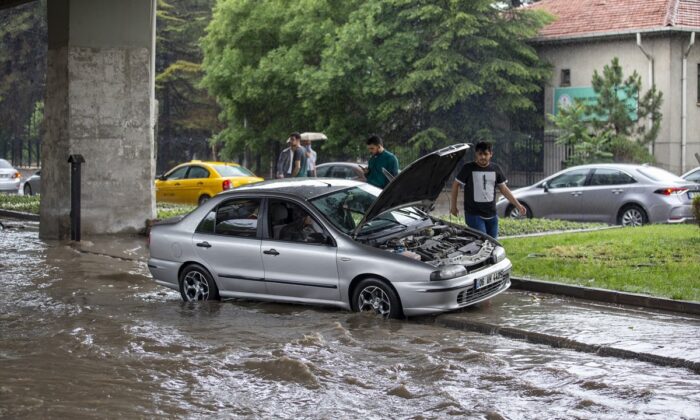 Başkentte sel felaketi! Ankara Valiliği bugün içinde uyardı!.