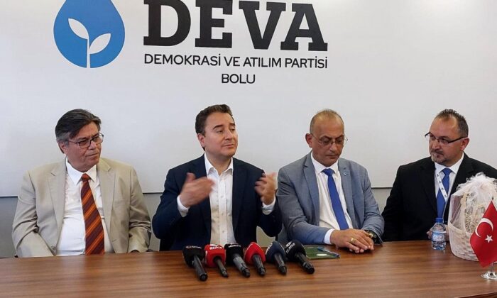 Ali Babacan, altılı masada HDP’nin olmadığını söyledi!.