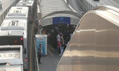İstanbul buna alıştı!. Arıza yapan metrobüs yoğunluğa neden oldu!.