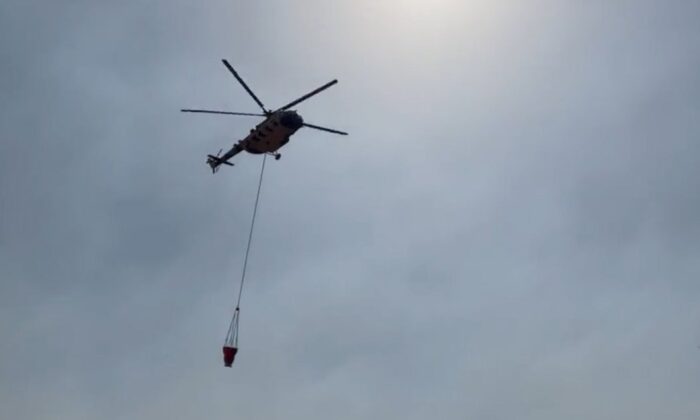 Marmaris’teki yangında jandarma helikopterleri de göreve başladı!.