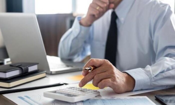 Sözleşmelilere kadro düzenlemesi Ekim ayında netleşecek!.