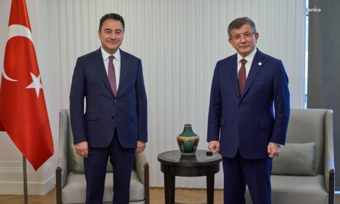 Davutoğlu’ndan Ali Babacan’a üçüncü ittifak eleştirisi..