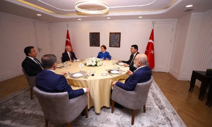 Altılı masa iktidara gelirlerse 15 Temmuz etkinliklerini yasaklayacakmış!.