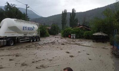 Ankara yine yağmura ve sele teslim..