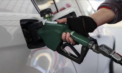 Benzine zam yolda..