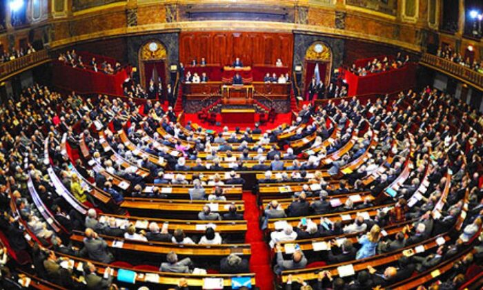 Fransa’da 102 parlamenterden ortak “Erdoğan Bildirisi”