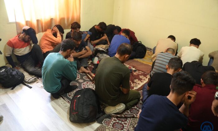Türkiye genelinde son bir haftada 5 bin 68 düzensiz göçmen yakalandı!.