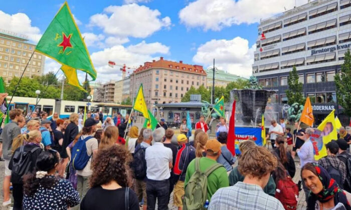 İsveç PKK’ya desteğe tamgaz devam ediyor!.