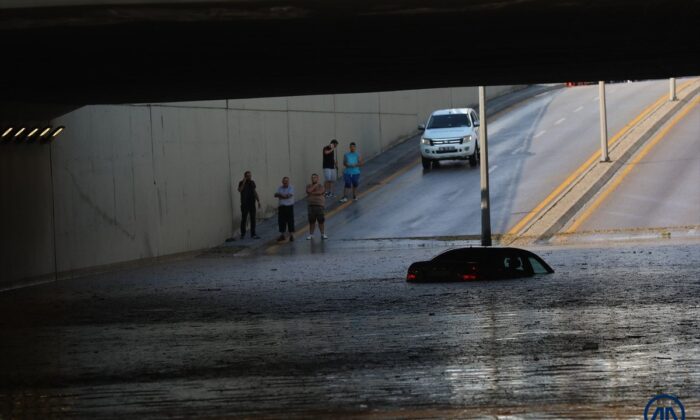 Ankara’da şiddetli yağış! 1 kişi hayatını kaybetti!.