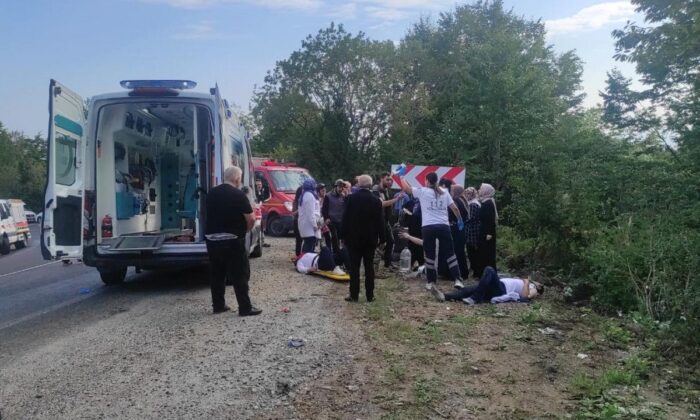 Bursa’da tur otobüsü kazası! Ölü ve yaralılar var!.