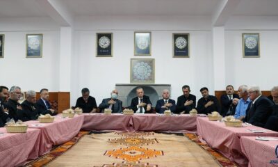 Cumhurbaşkanı Erdoğan’dan Hüseyin Gazi Cemevi’ne ziyaret..