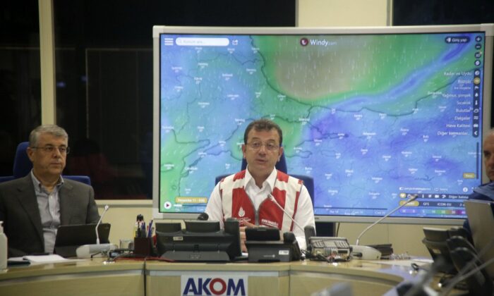 İmamoğlu, yağış öncesi AKOM’a gitti!.