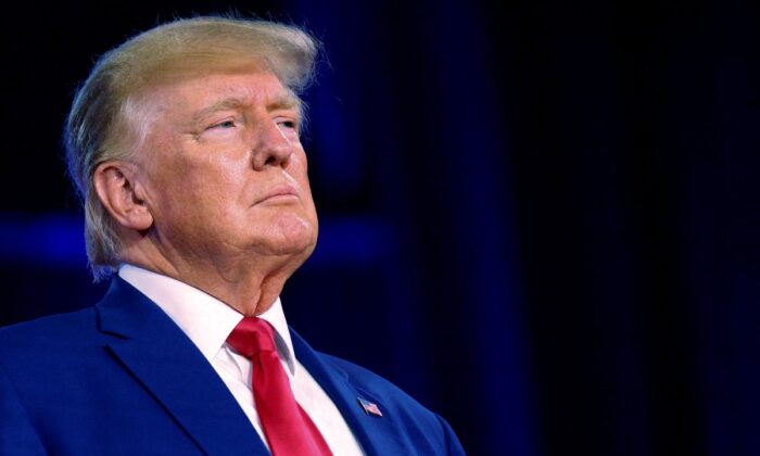 FBI, Trump’ın Florida’daki evini bastı!.