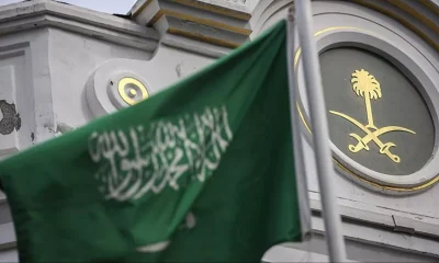 Suudi Arabistan tüm vize türlerine umre yapma izni verdiğini açıkladı!.
