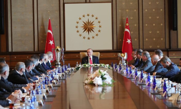 Cumhurbaşkanı Erdoğan, Trabzonspor Kulübü heyetini kabul etti!.