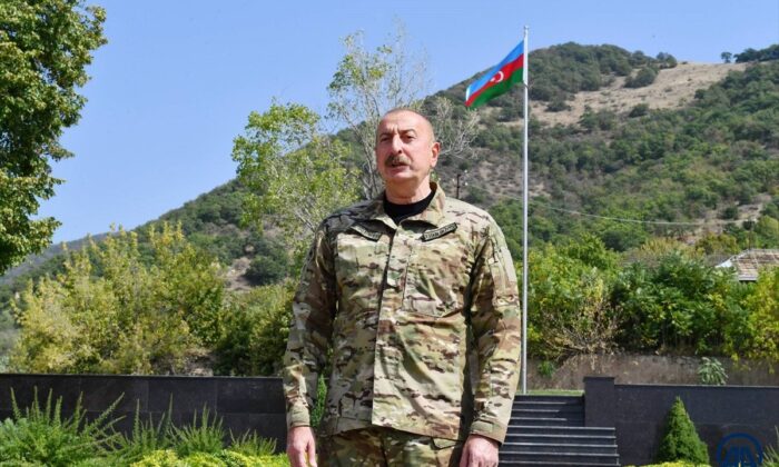 Azerbaycan Cumhurbaşkanı İlham Aliyev, işgalden kurtarılan Laçın’ı ziyaret etti!.