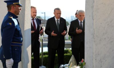 Cumhurbaşkanı Erdoğan, Aliya İzzetbegoviç’in mezarını ziyaret etti!.